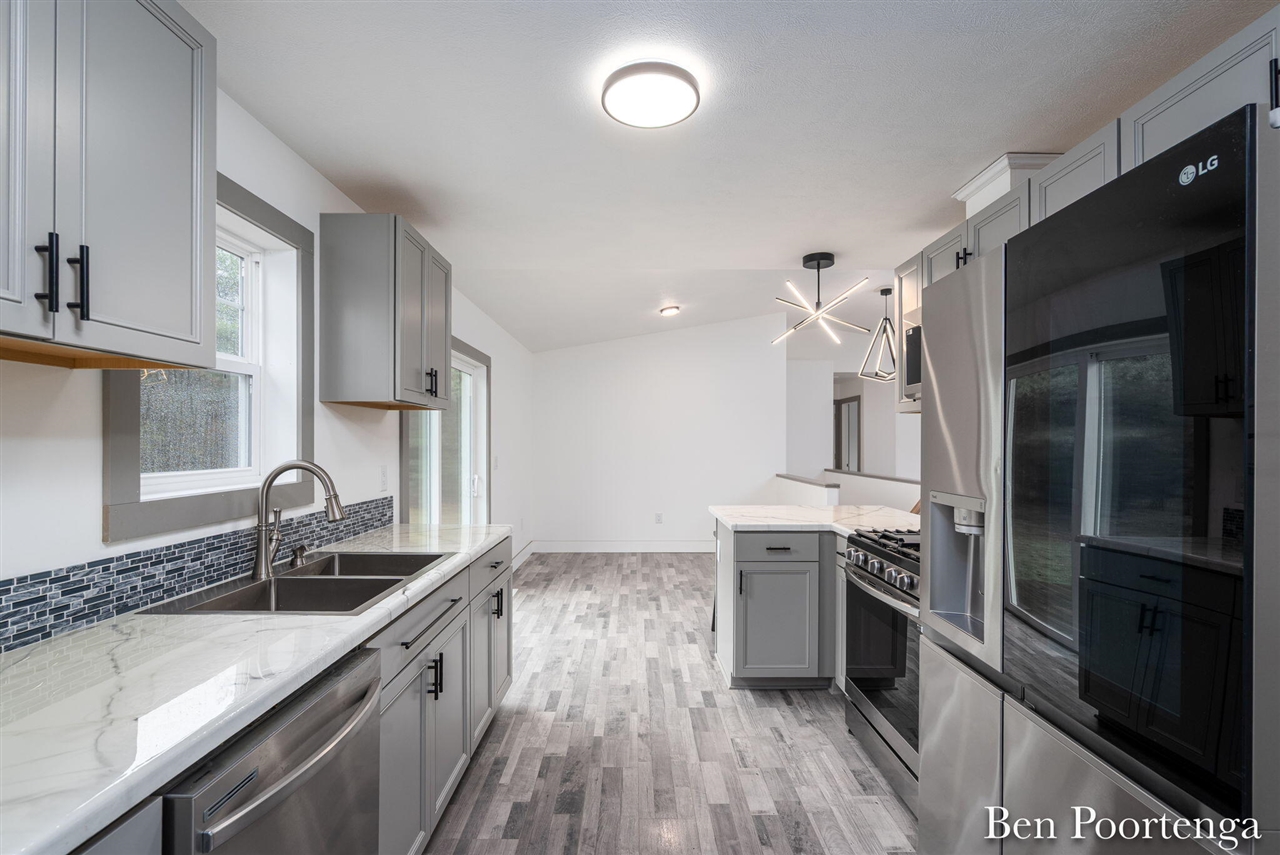 18351 W Howard City-Edmore Rd, Howard City, MI, 49329-9344