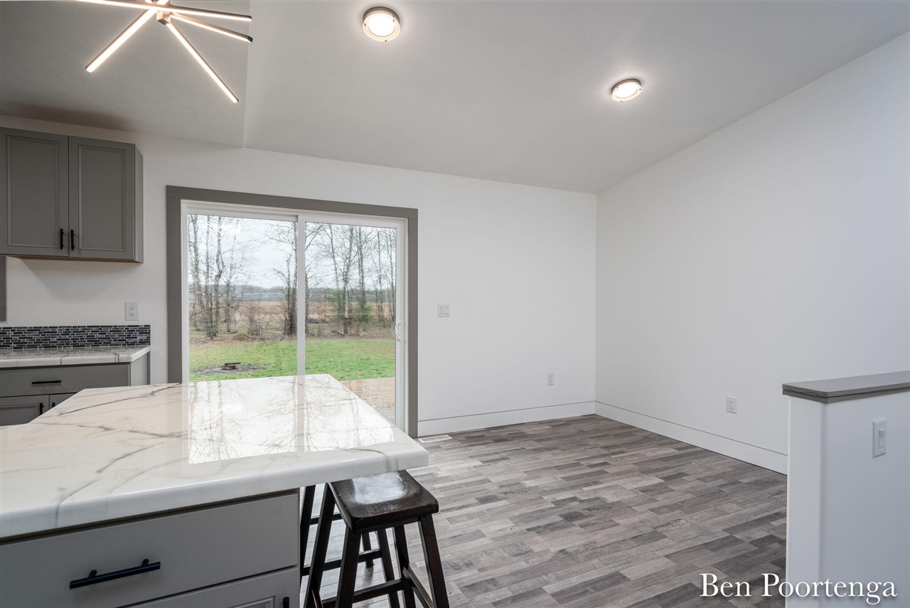 18351 W Howard City-Edmore Rd, Howard City, MI, 49329-9344