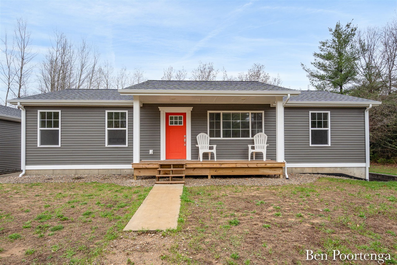 18351 W Howard City-Edmore Rd, Howard City, MI, 49329-9344