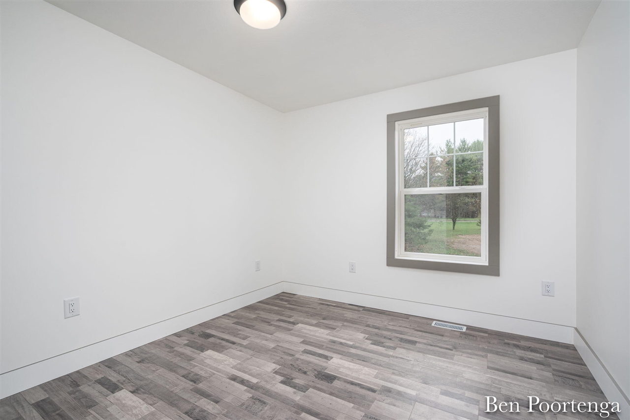 18351 W Howard City-Edmore Rd, Howard City, MI, 49329-9344