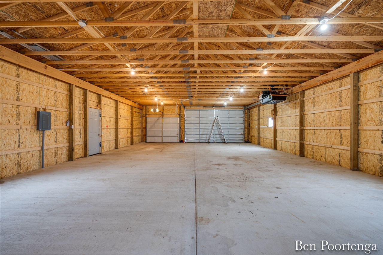 18351 W Howard City-Edmore Rd, Howard City, MI, 49329-9344