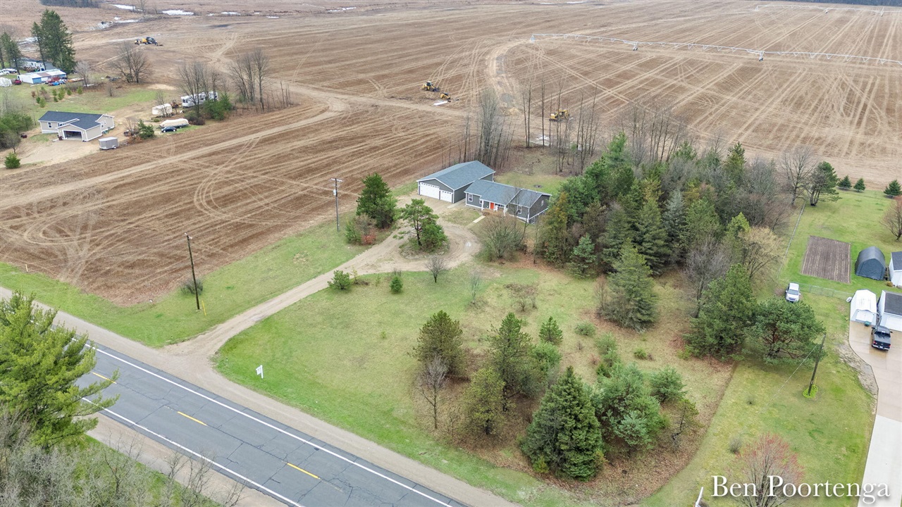 18351 W Howard City-Edmore Rd, Howard City, MI, 49329-9344