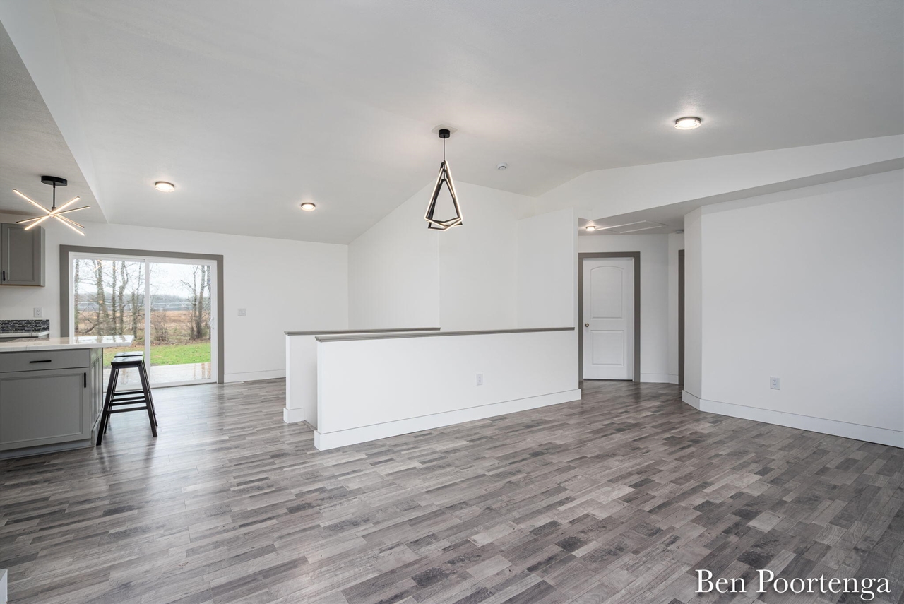 18351 W Howard City-Edmore Rd, Howard City, MI, 49329-9344