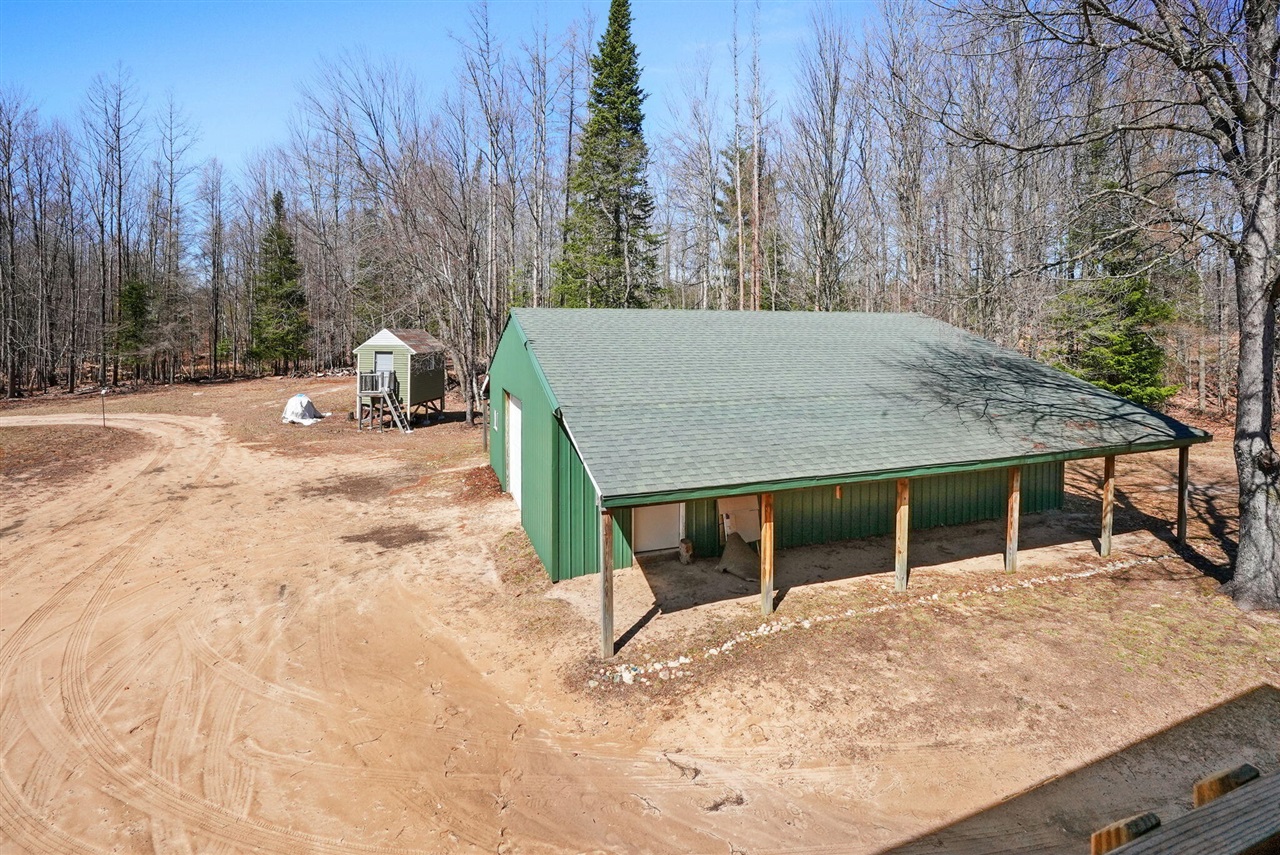 21881 210th Avenue, Tustin, MI, 49688-8090