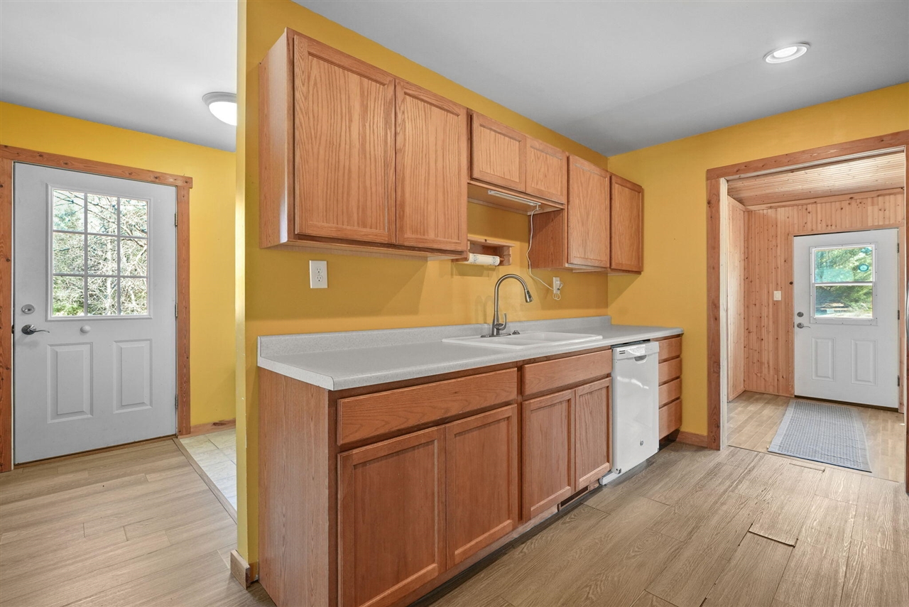 21881 210th Avenue, Tustin, MI, 49688-8090