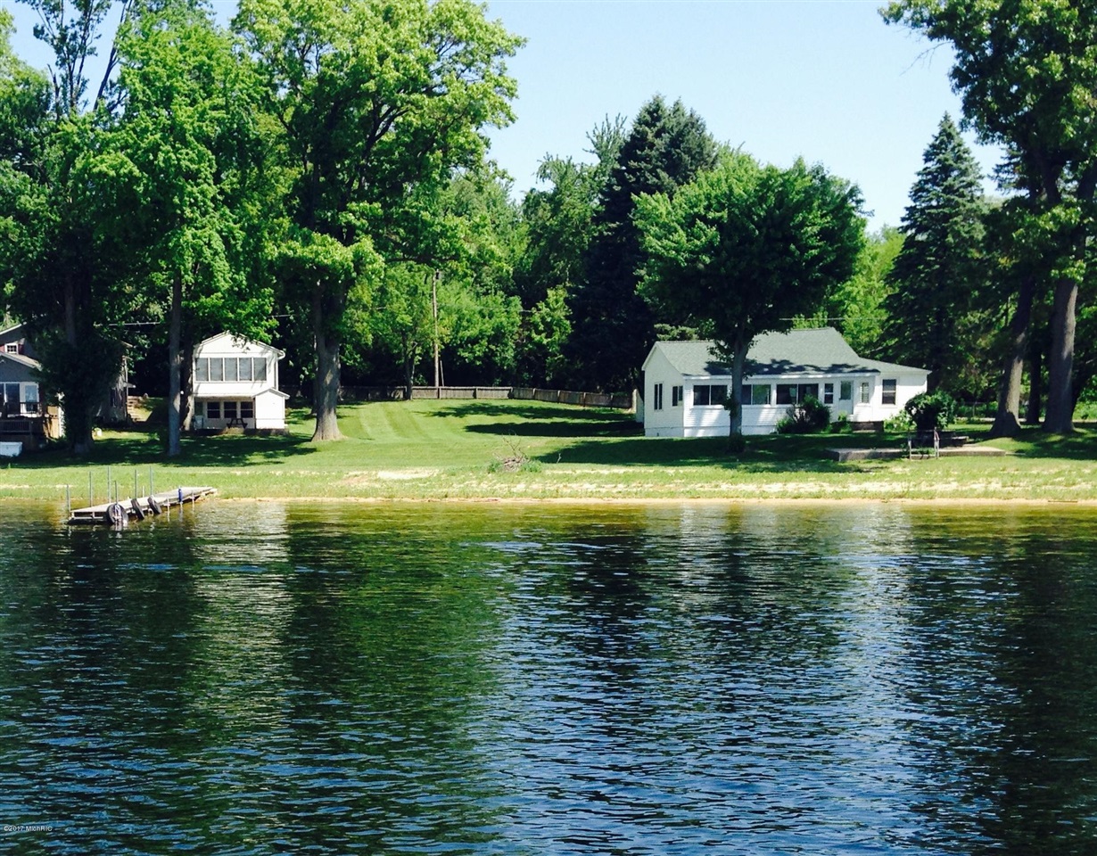 59388 41st Street, Paw Paw, MI, 49079