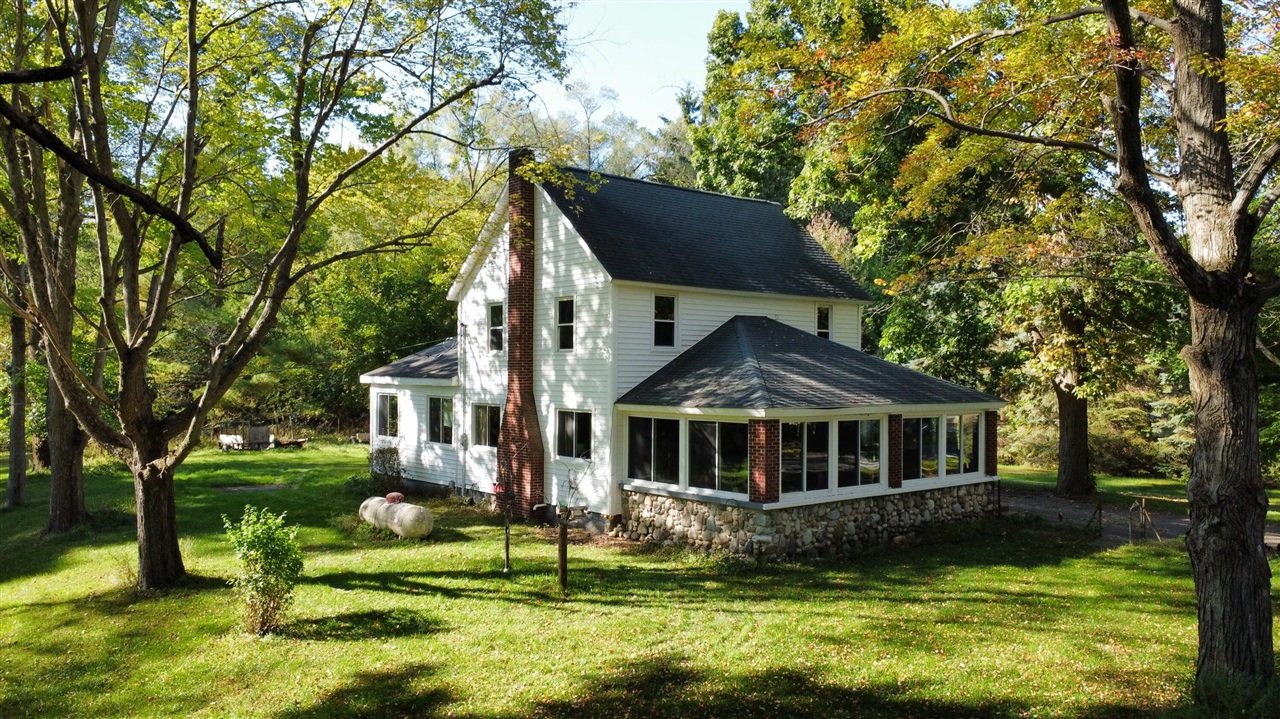 59388 41st Street, Paw Paw, MI, 49079