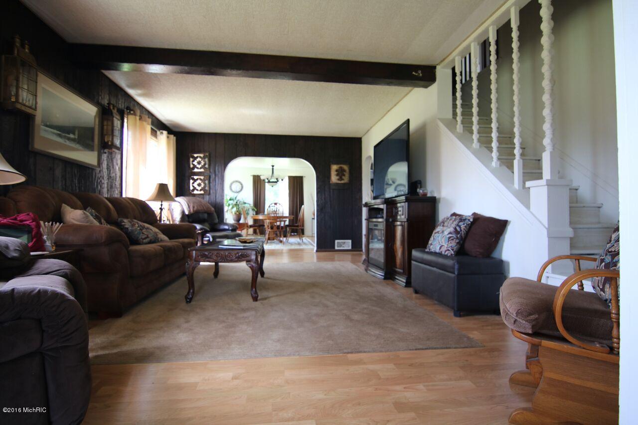 59388 41st Street, Paw Paw, MI, 49079