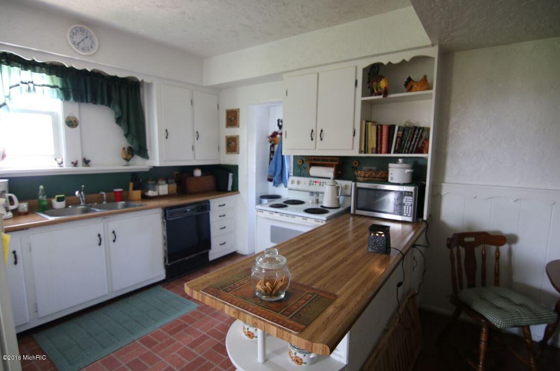 59388 41st Street, Paw Paw, MI, 49079