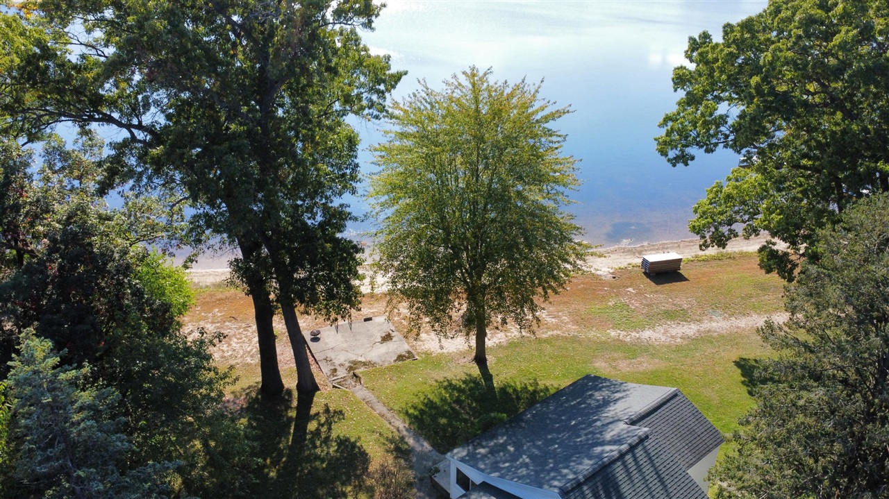 59388 41st Street, Paw Paw, MI, 49079