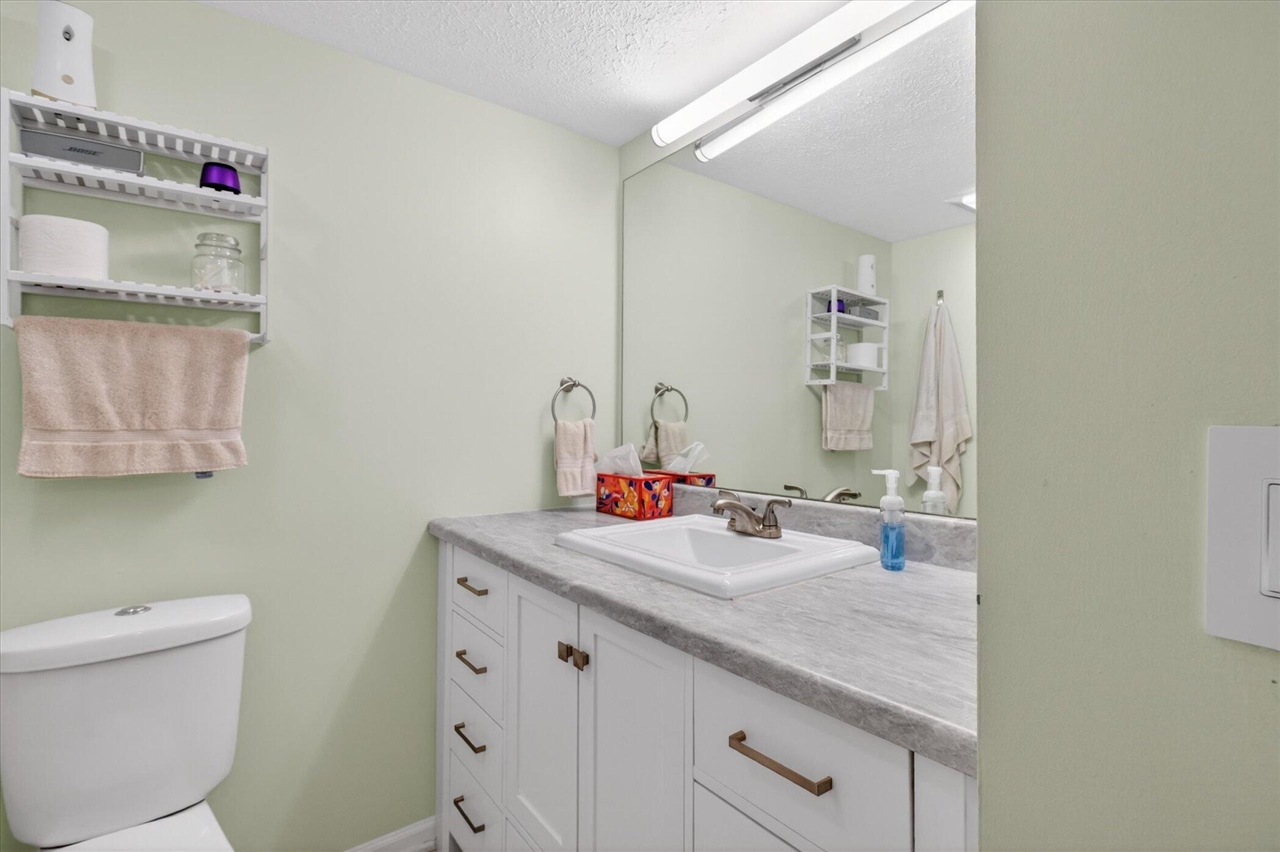 1523 Long Meadow Trail, Ann Arbor, MI, 48108