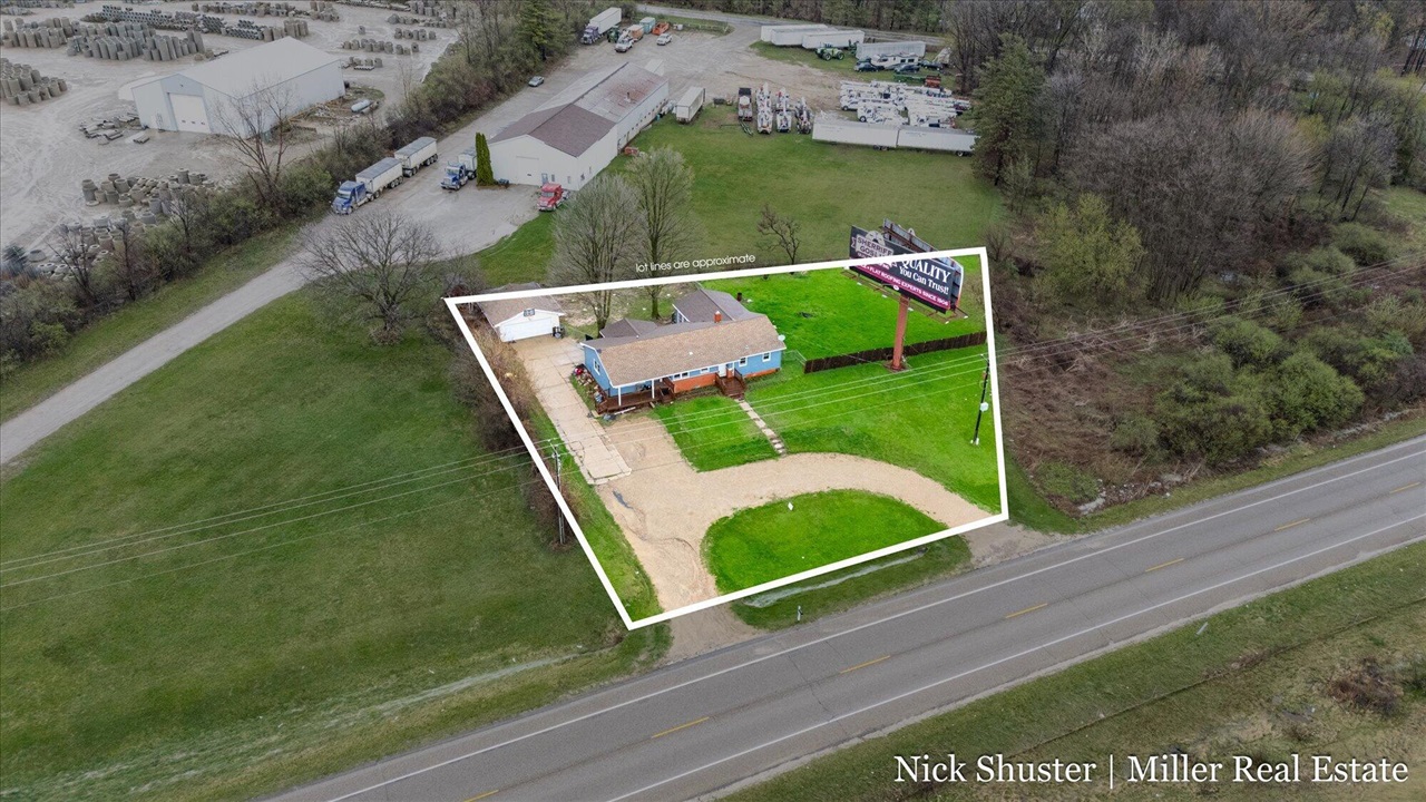 5375 Lansing Road, Charlotte, MI, 48813-8318