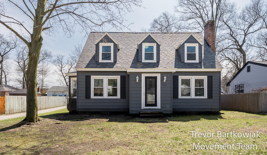 735 Wendover Boulevard, Norton Shores, MI, 49441-5051