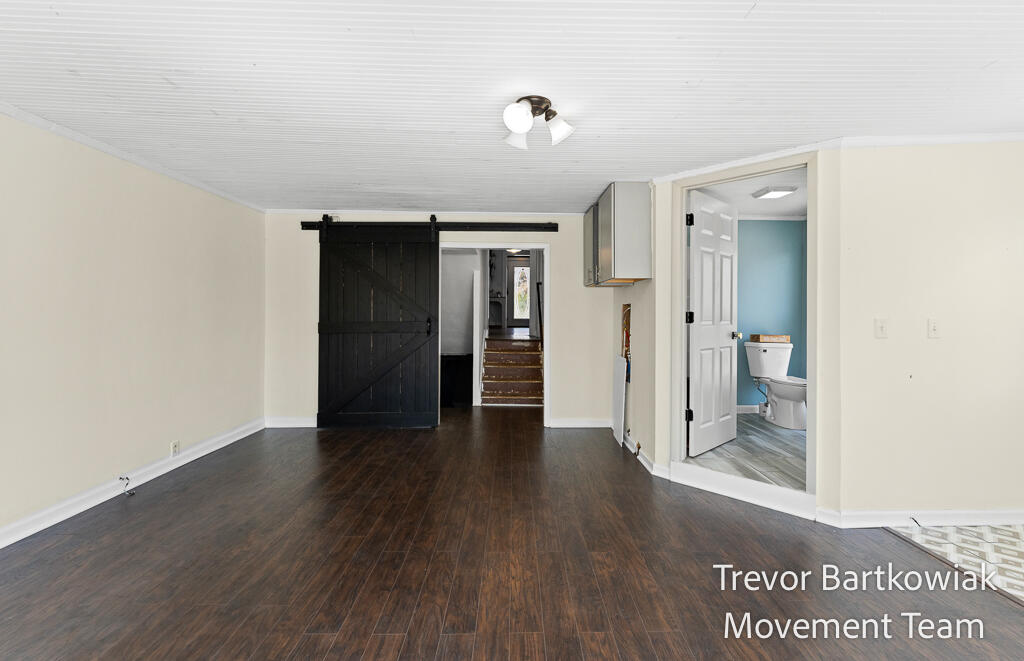 735 Wendover Boulevard, Norton Shores, MI, 49441-5051