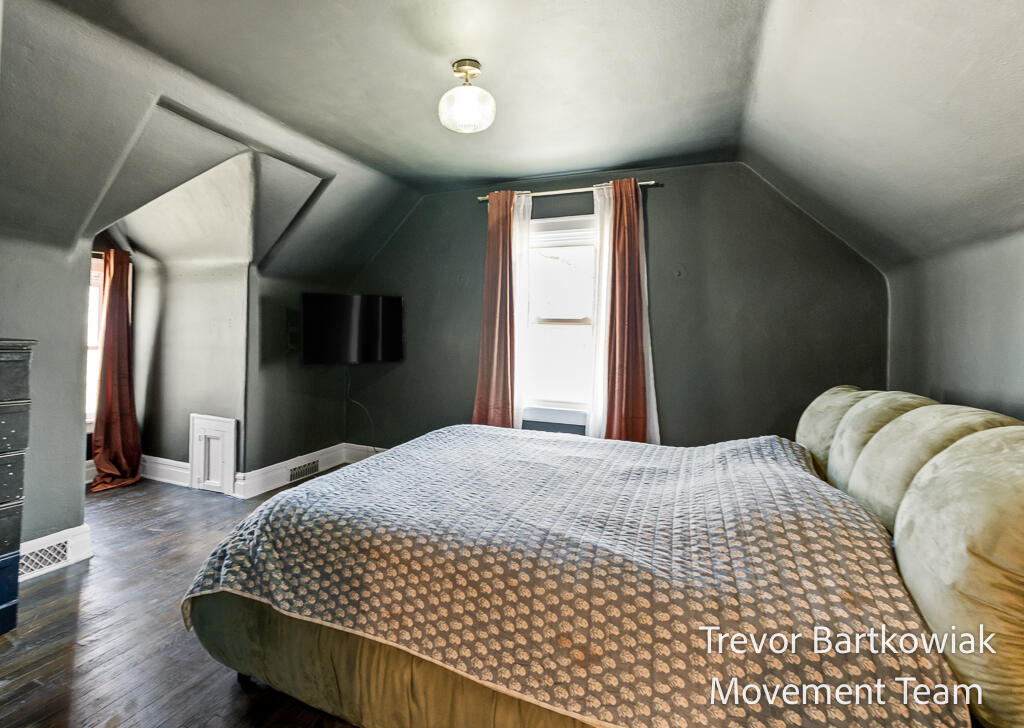 735 Wendover Boulevard, Norton Shores, MI, 49441-5051