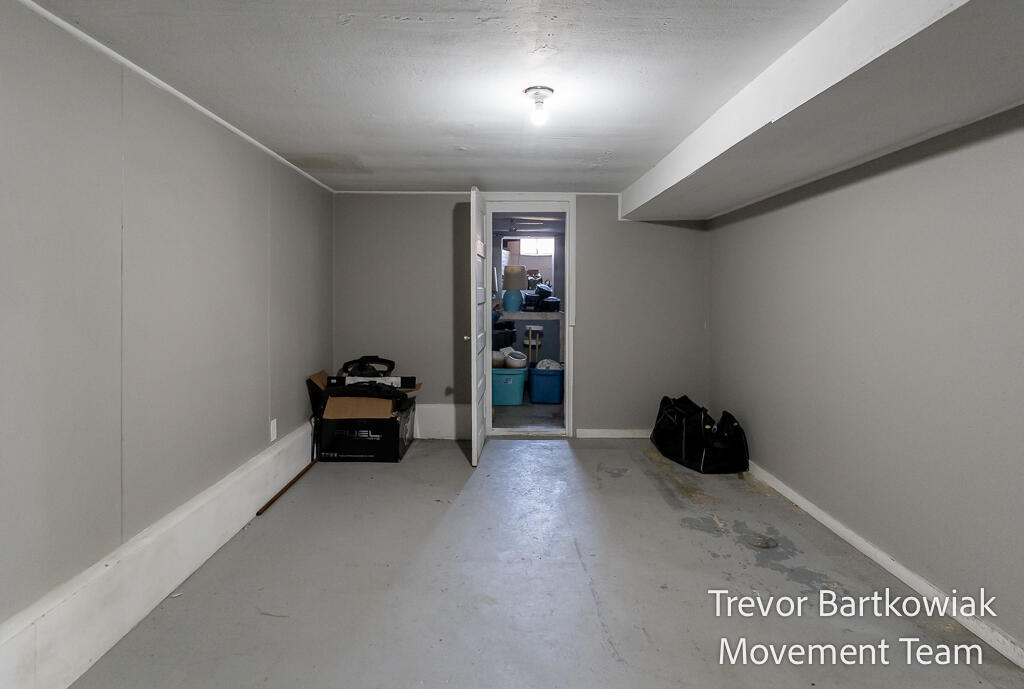 735 Wendover Boulevard, Norton Shores, MI, 49441-5051