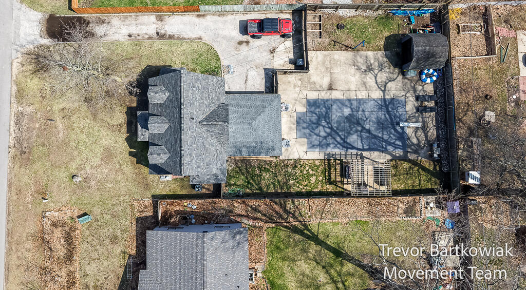 735 Wendover Boulevard, Norton Shores, MI, 49441-5051