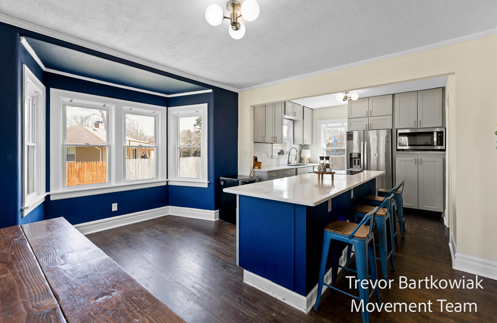 735 Wendover Boulevard, Norton Shores, MI, 49441-5051