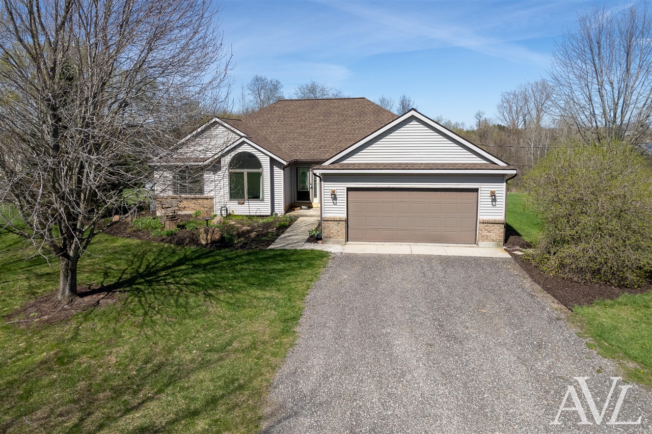11855 Woodland Park Drive, Belding, MI, 48809-9364