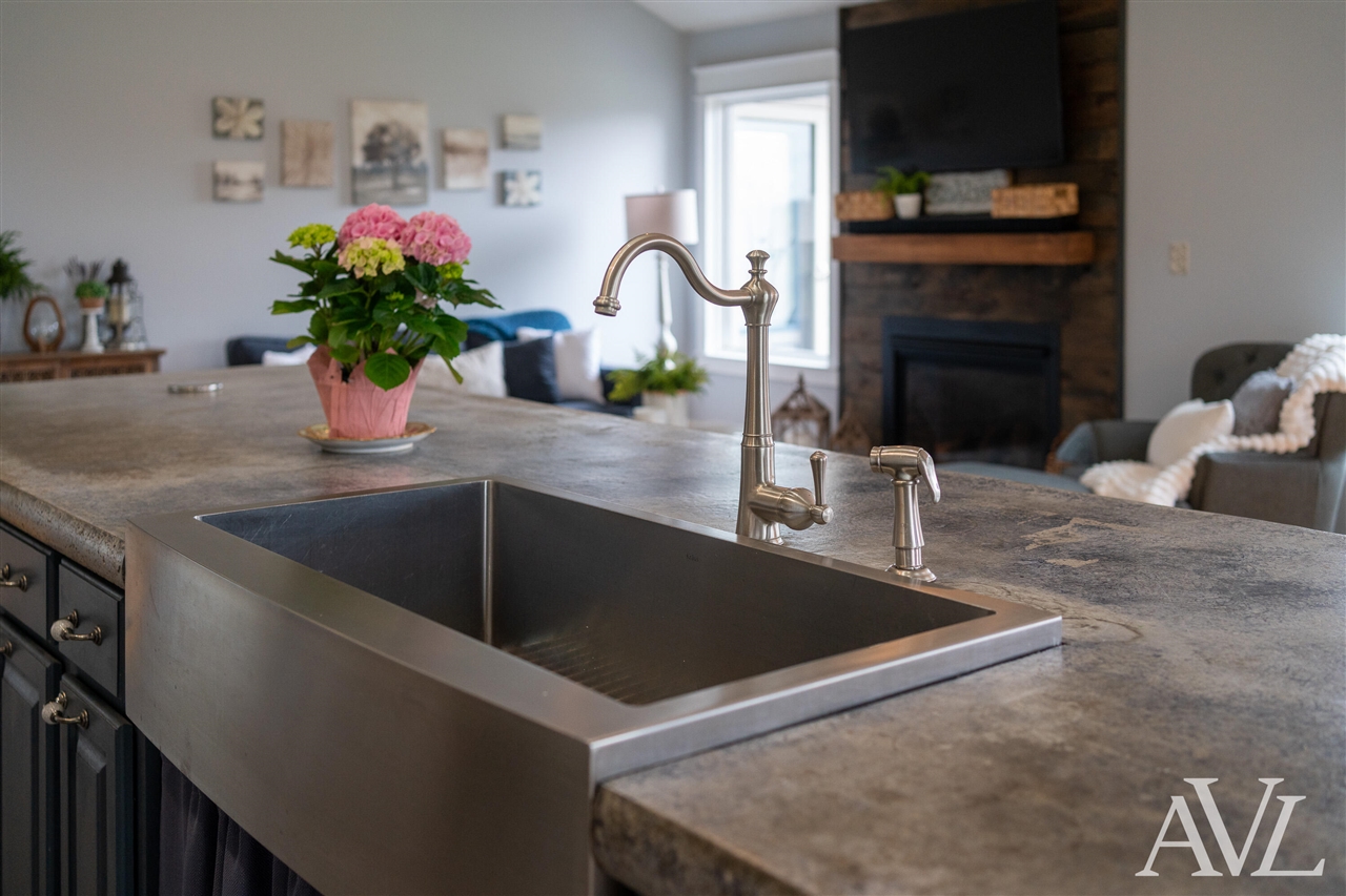 11855 Woodland Park Drive, Belding, MI, 48809-9364