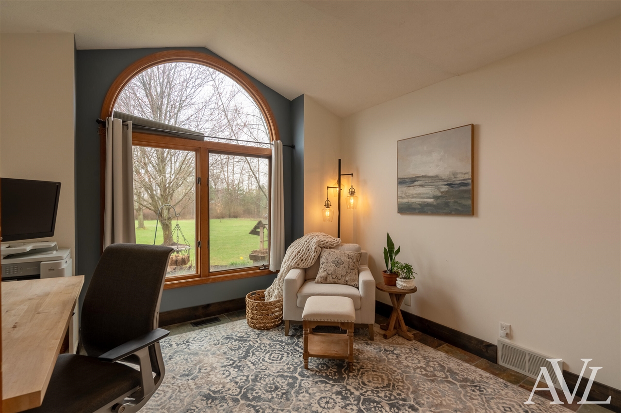 11855 Woodland Park Drive, Belding, MI, 48809-9364