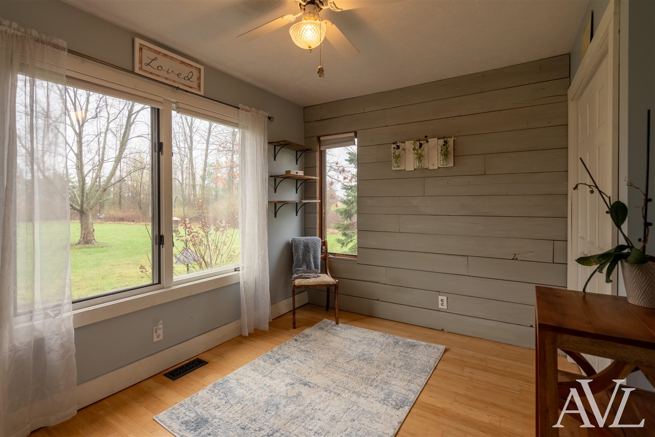 11855 Woodland Park Drive, Belding, MI, 48809-9364