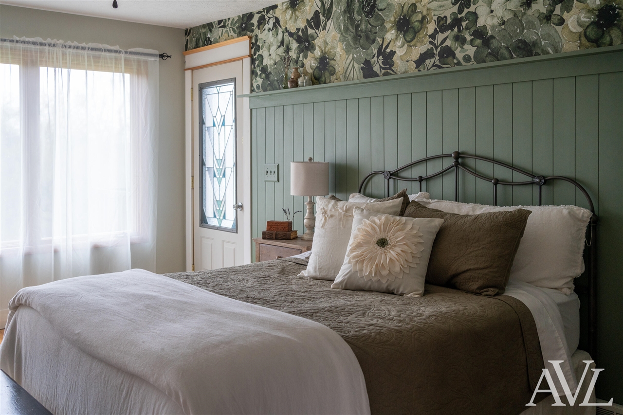 11855 Woodland Park Drive, Belding, MI, 48809-9364