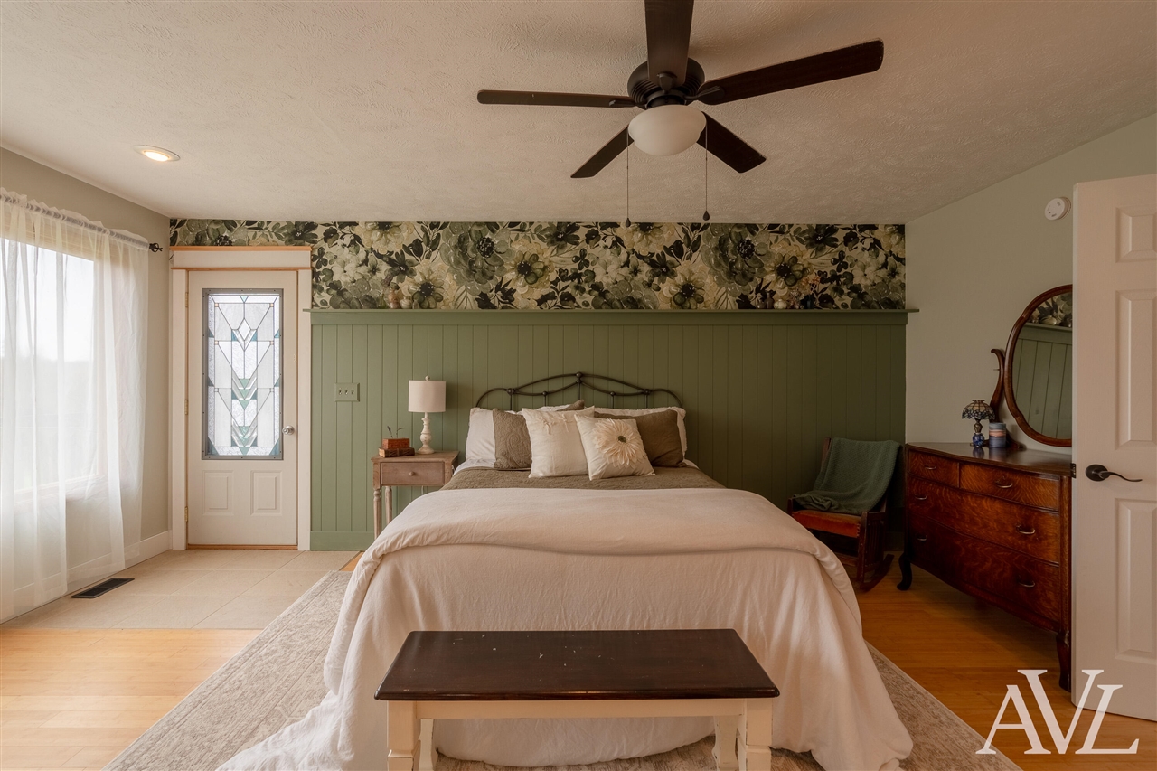 11855 Woodland Park Drive, Belding, MI, 48809-9364