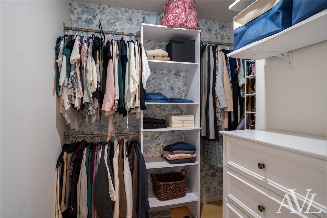 11855 Woodland Park Drive, Belding, MI, 48809-9364