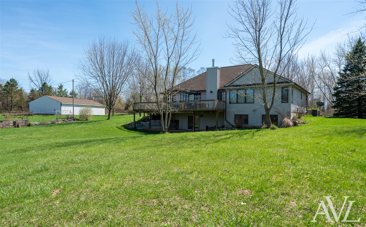 11855 Woodland Park Drive, Belding, MI, 48809-9364