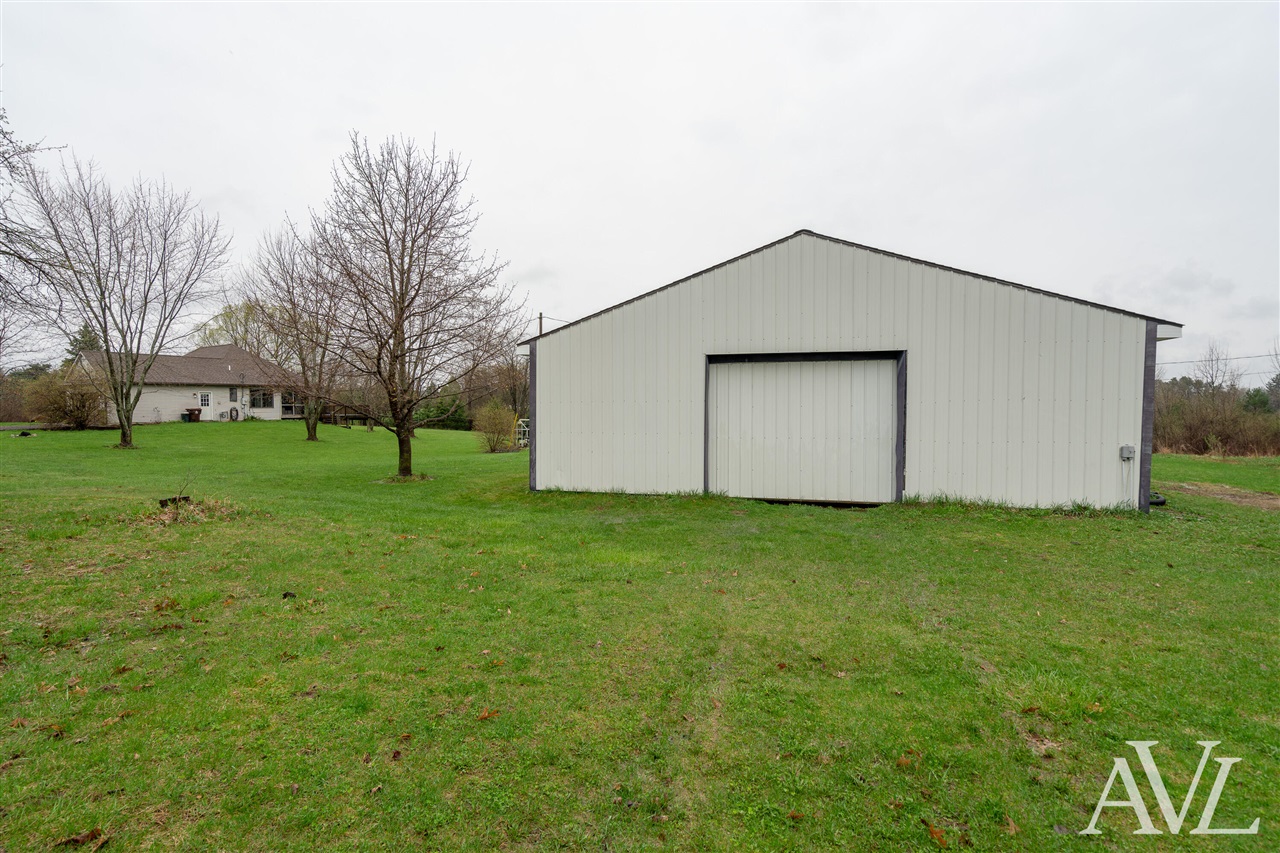 11855 Woodland Park Drive, Belding, MI, 48809-9364