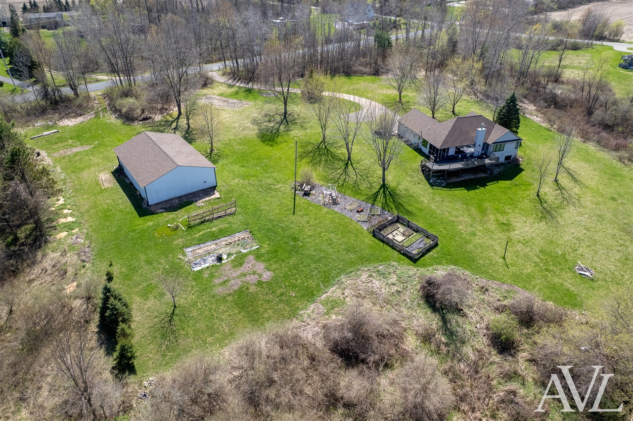 11855 Woodland Park Drive, Belding, MI, 48809-9364