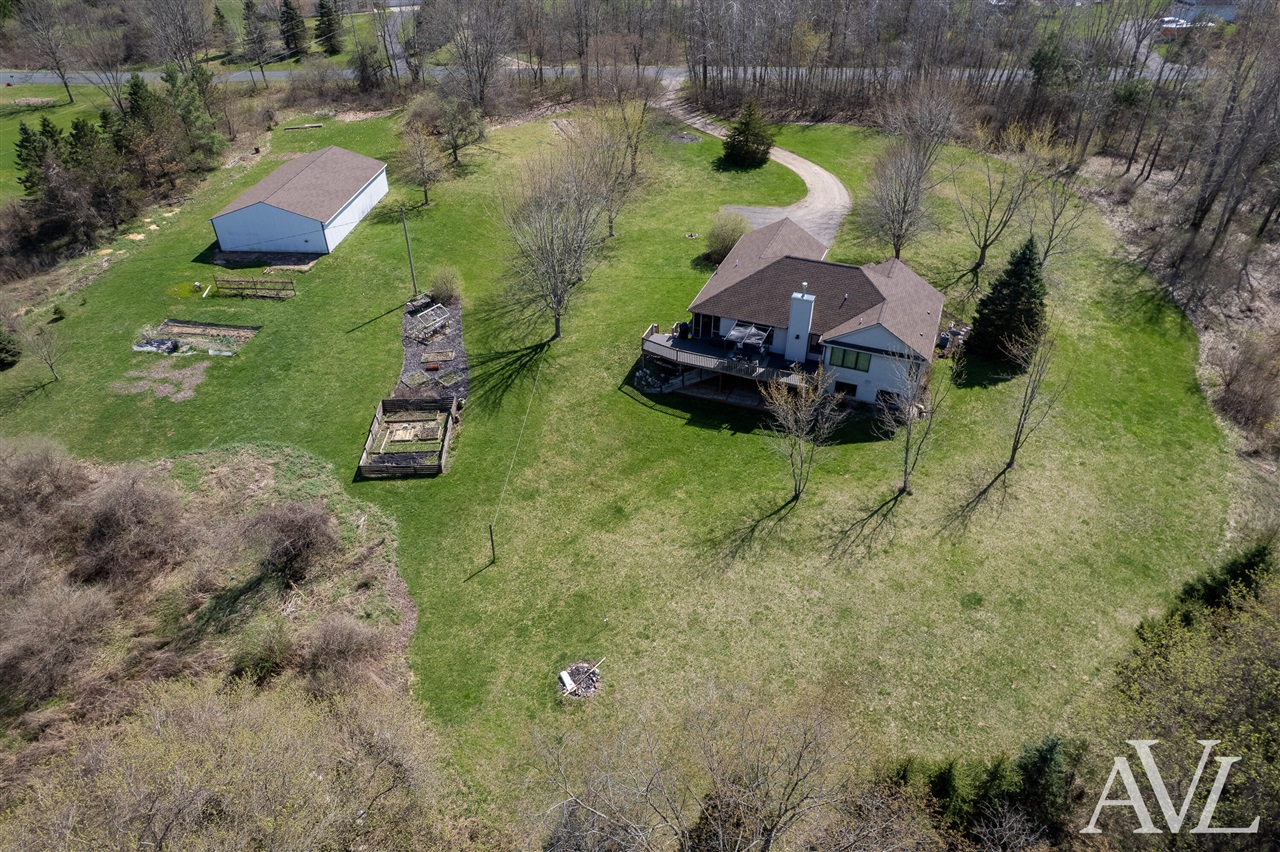 11855 Woodland Park Drive, Belding, MI, 48809-9364