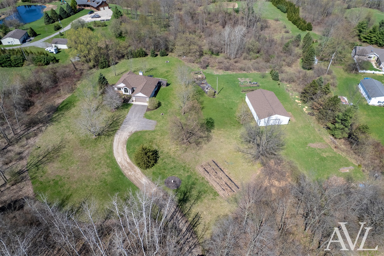 11855 Woodland Park Drive, Belding, MI, 48809-9364