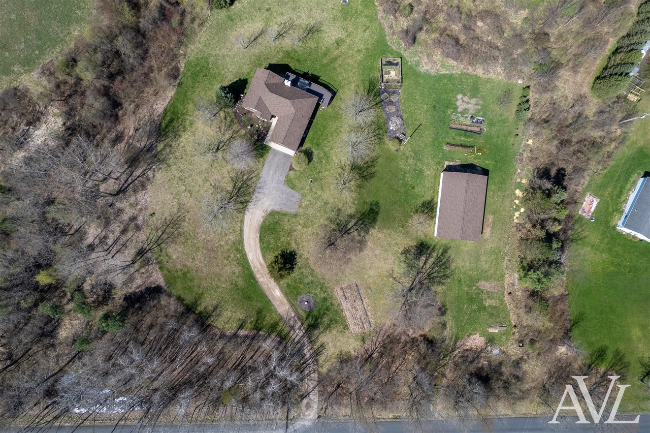 11855 Woodland Park Drive, Belding, MI, 48809-9364