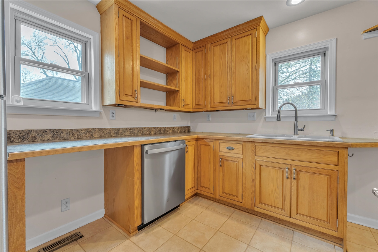 30 E 2nd Street, Milan, MI, 48160-1372