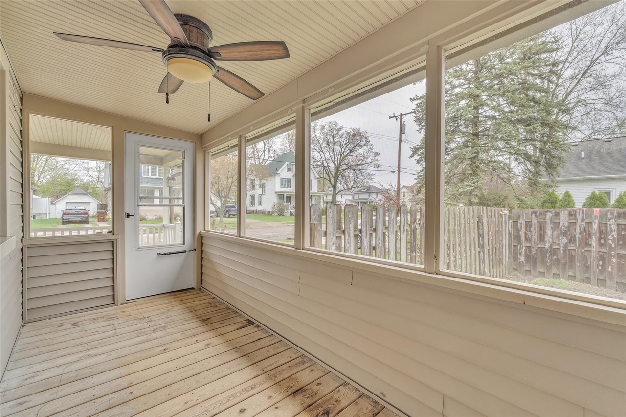 30 E 2nd Street, Milan, MI, 48160-1372