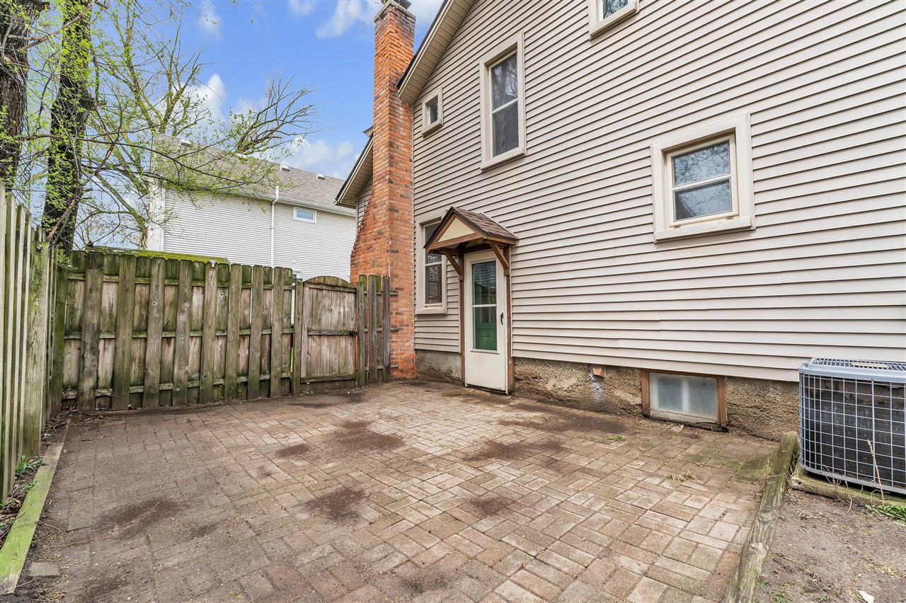 30 E 2nd Street, Milan, MI, 48160-1372