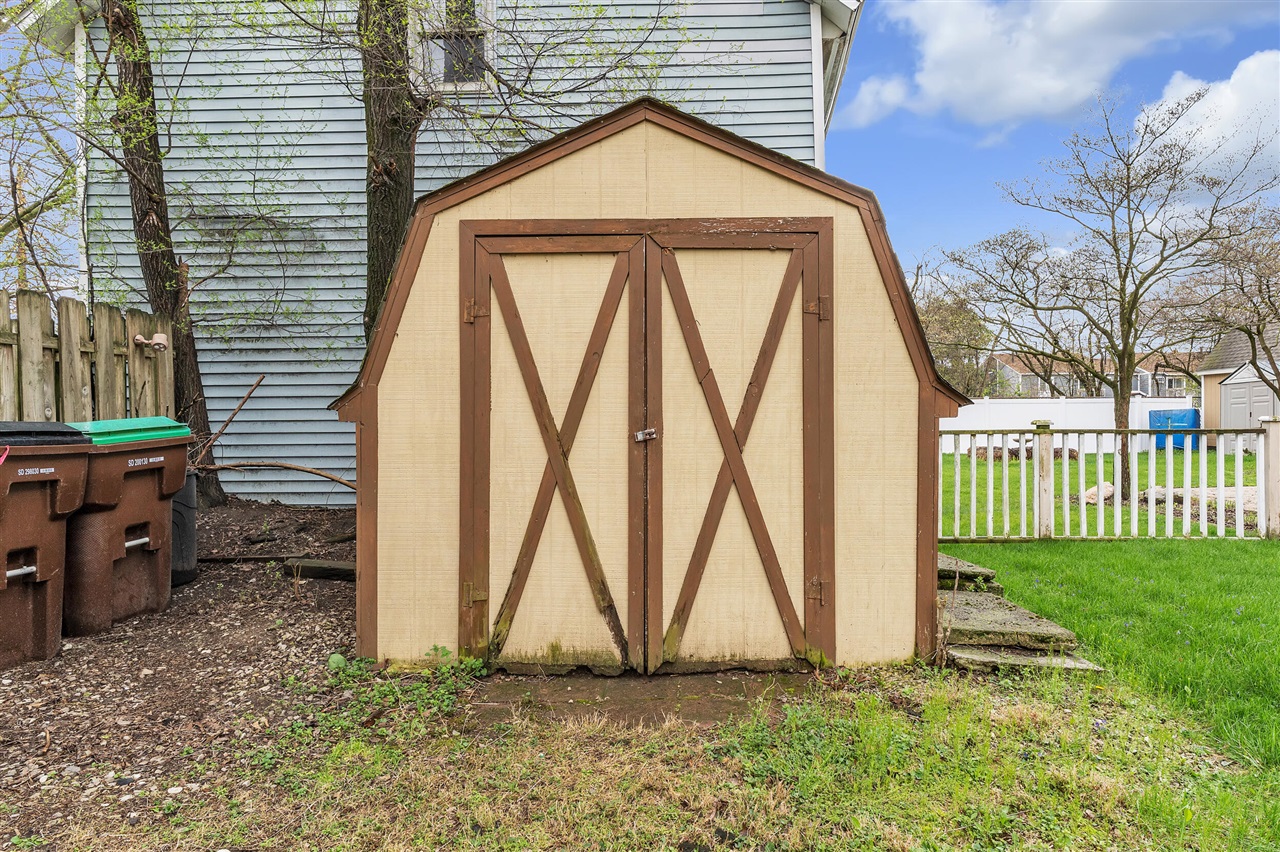 30 E 2nd Street, Milan, MI, 48160-1372