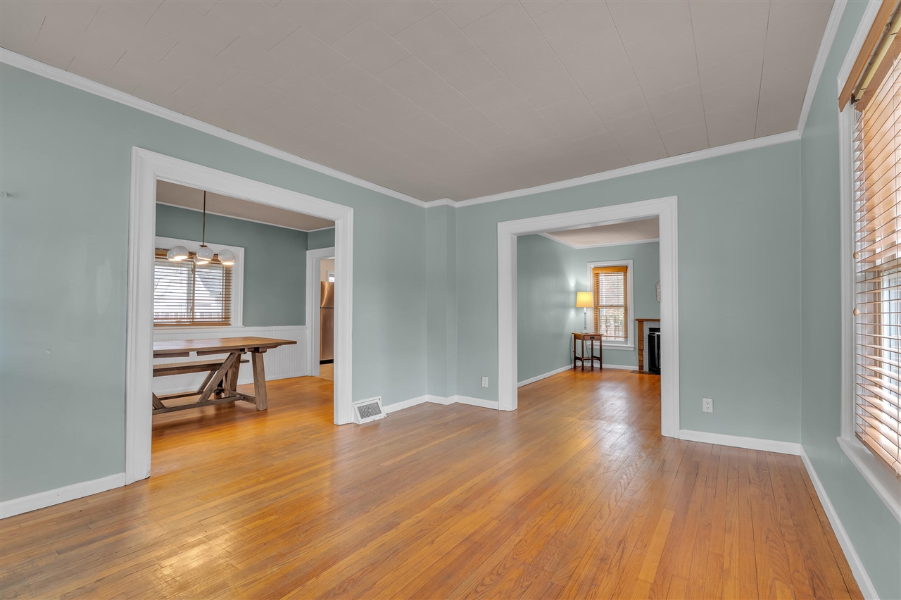 30 E 2nd Street, Milan, MI, 48160-1372