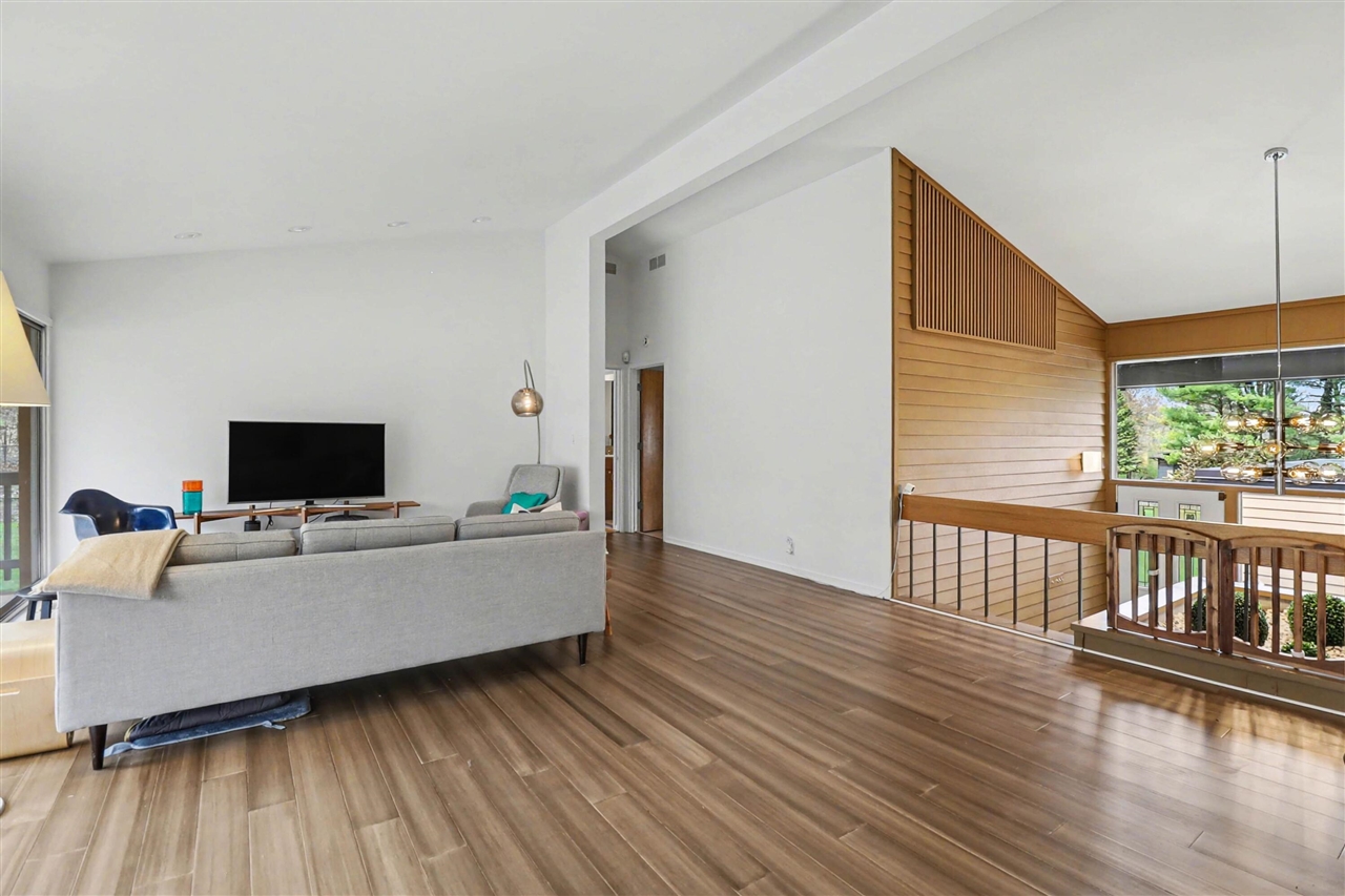 2353 Blueberry Lane, Ann Arbor, MI, 48103-2212