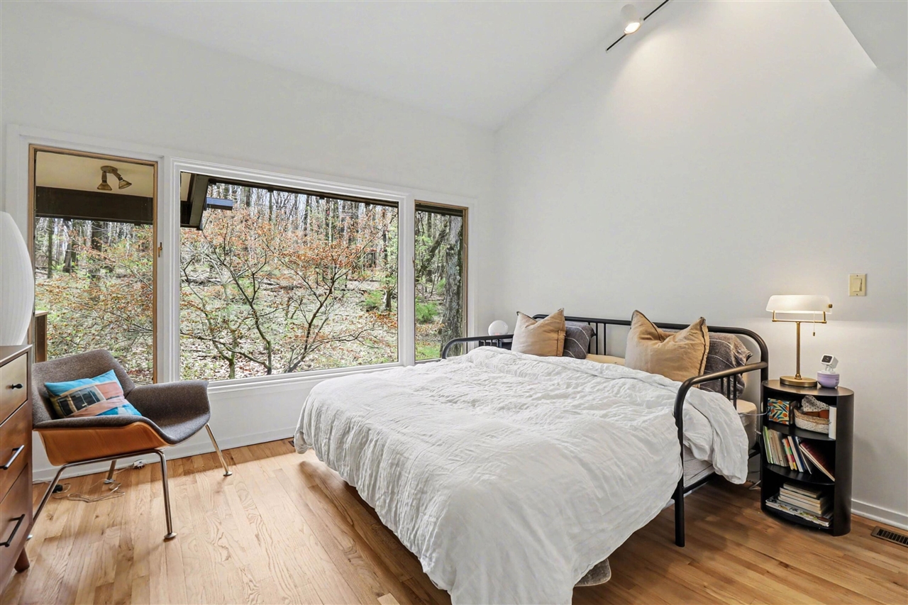 2353 Blueberry Lane, Ann Arbor, MI, 48103-2212