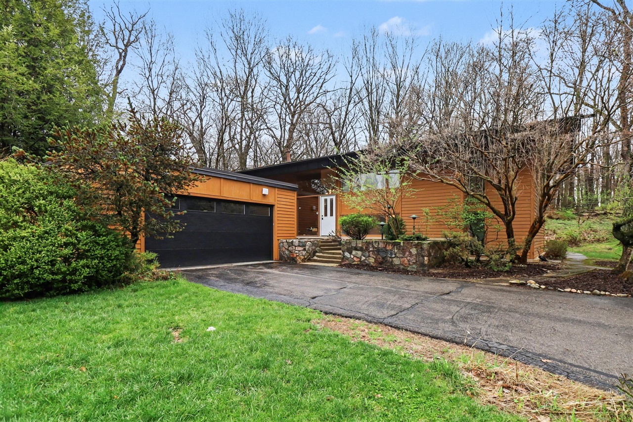 2353 Blueberry Lane, Ann Arbor, MI, 48103-2212