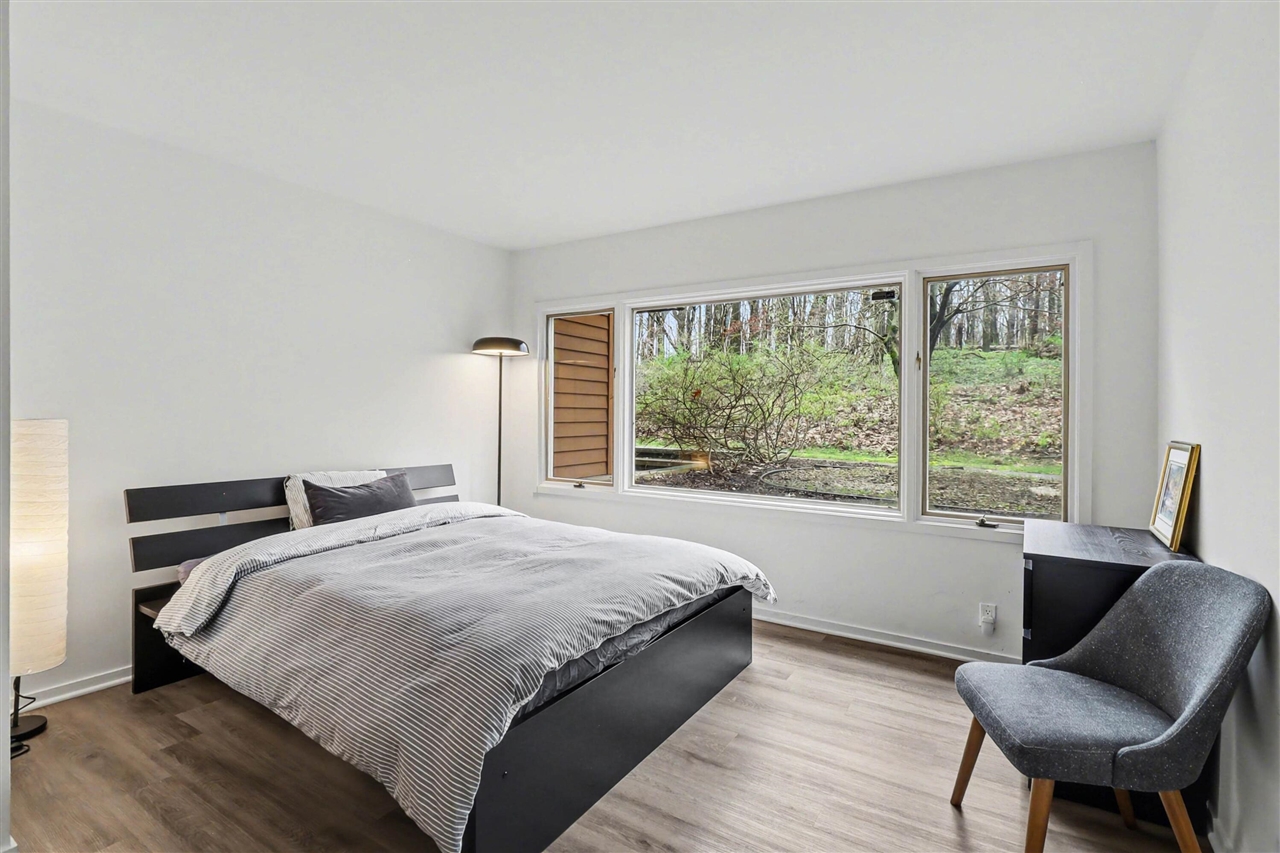 2353 Blueberry Lane, Ann Arbor, MI, 48103-2212