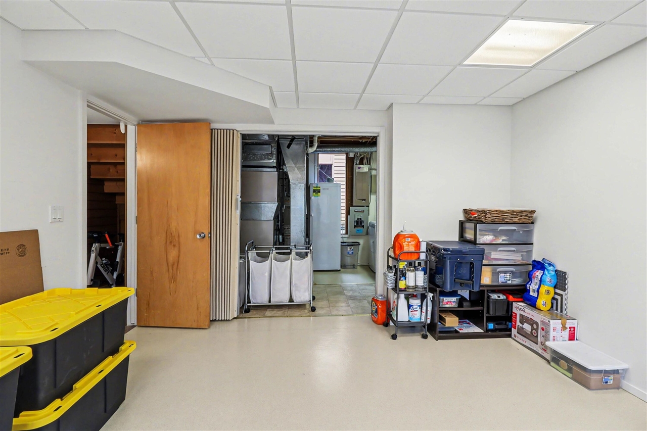 2353 Blueberry Lane, Ann Arbor, MI, 48103-2212