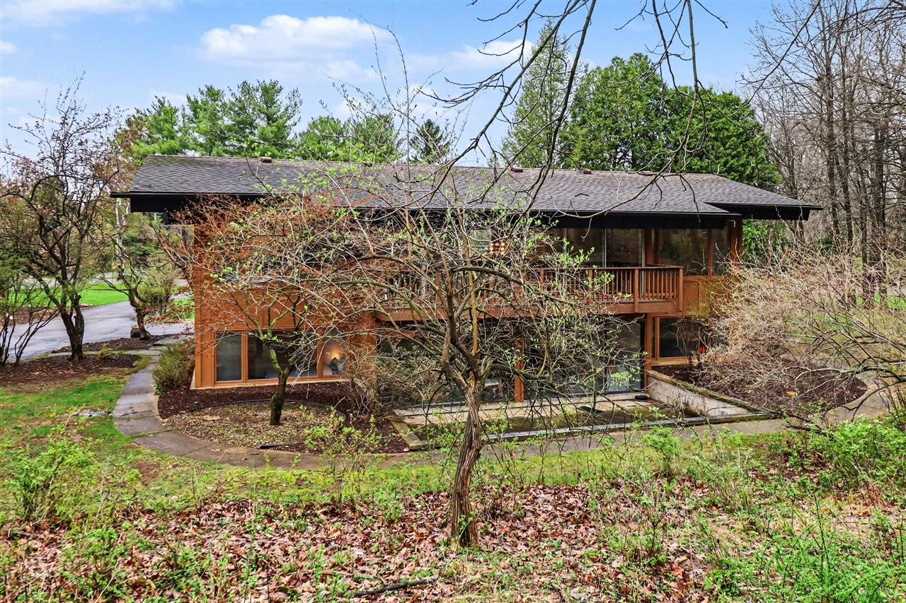 2353 Blueberry Lane, Ann Arbor, MI, 48103-2212