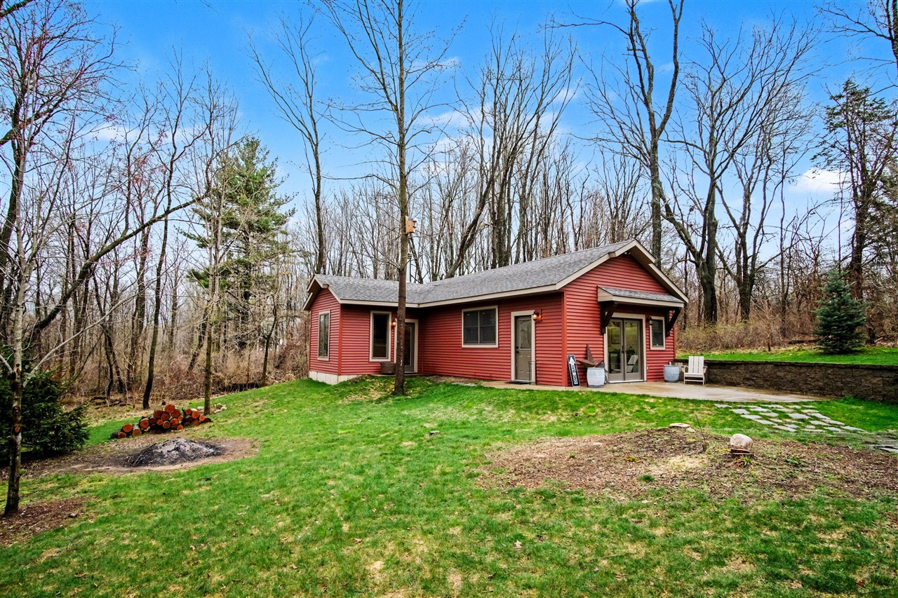 8421 Squires Street, Rockford, MI, 49341-9326