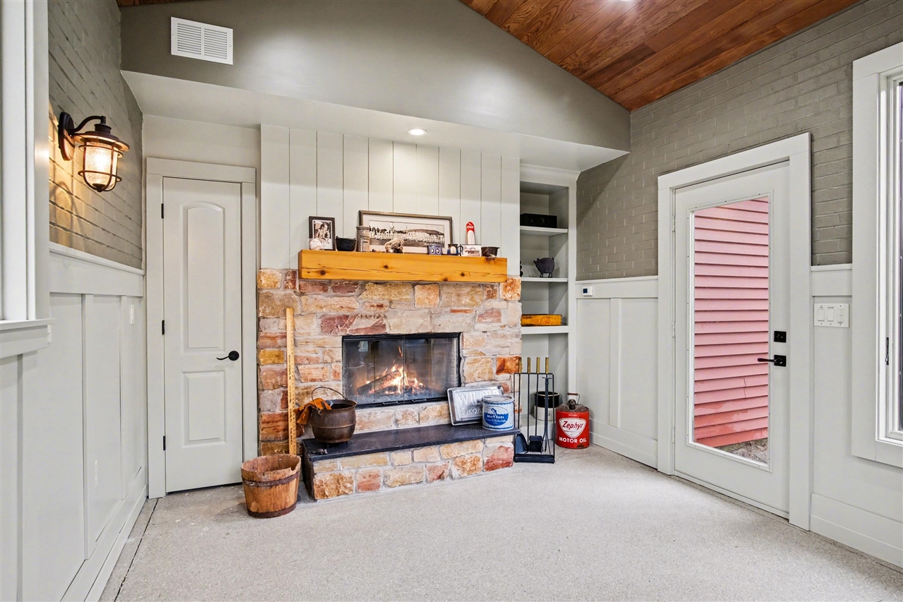 8421 Squires Street, Rockford, MI, 49341-9326