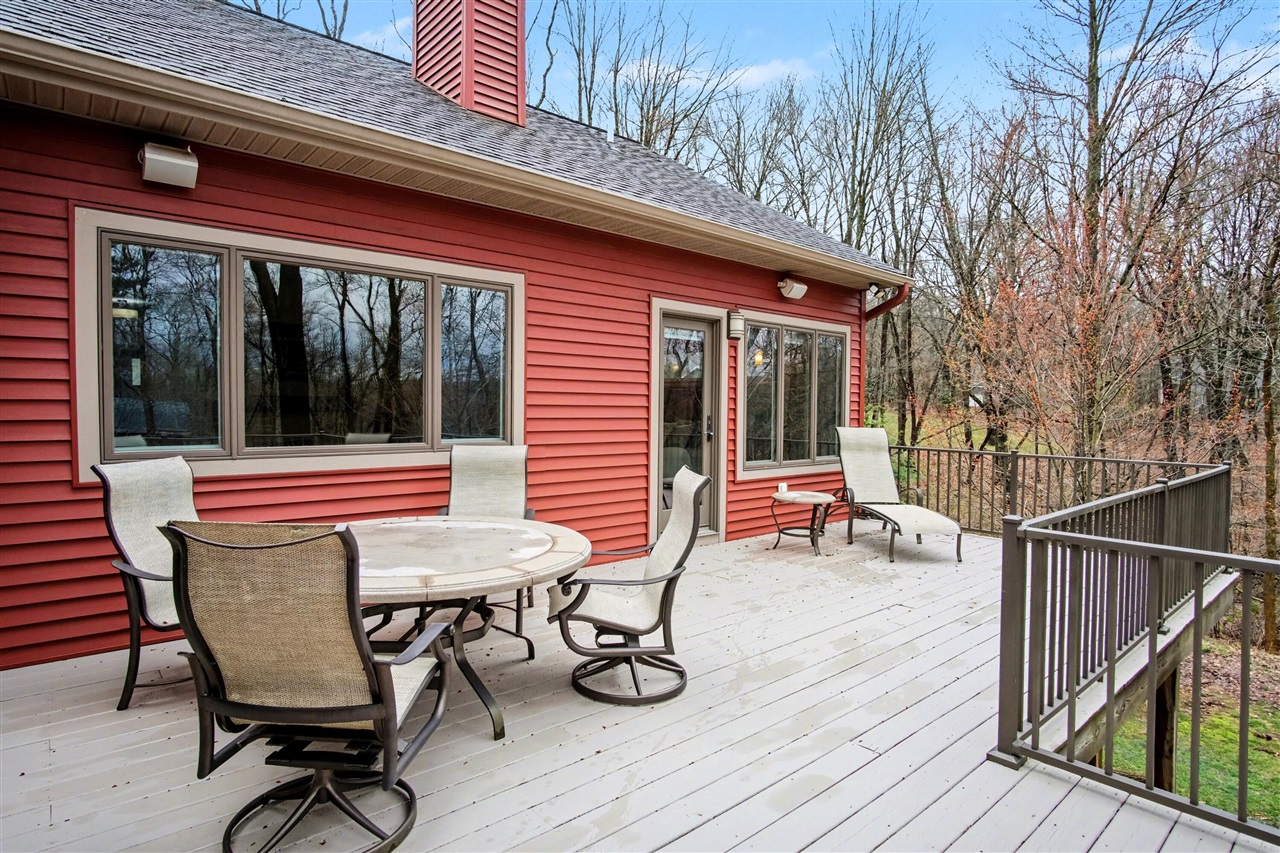 8421 Squires Street, Rockford, MI, 49341-9326