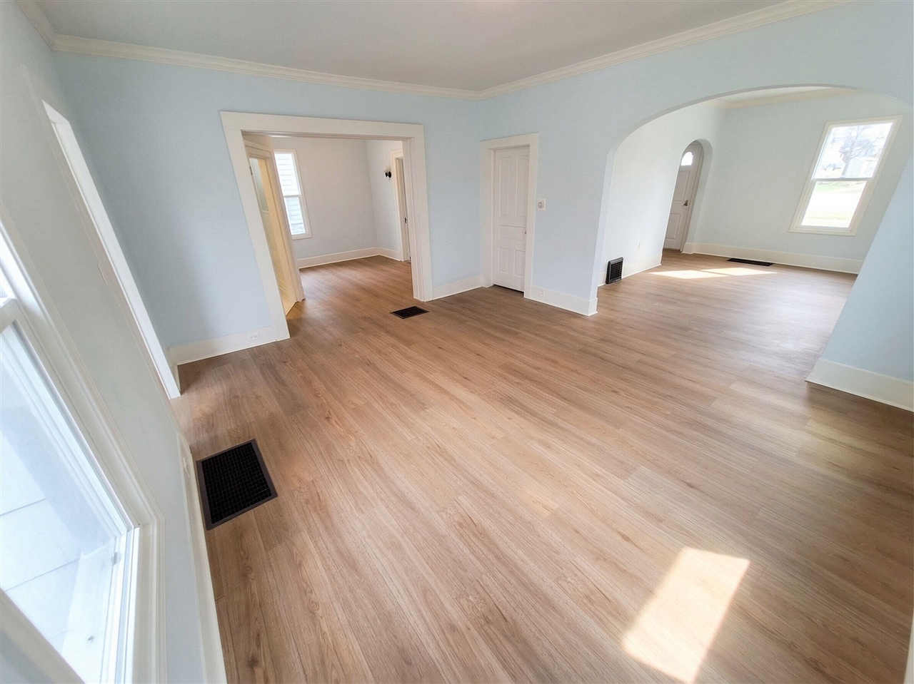 110 Hillsdale Street, Hillsdale, MI, 49242-1209